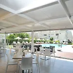 Отель Frixos Apts 4*