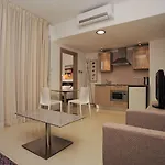 Frixos Apts Вороклини