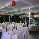 Frixos Apts 4*