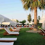Frixos Apts