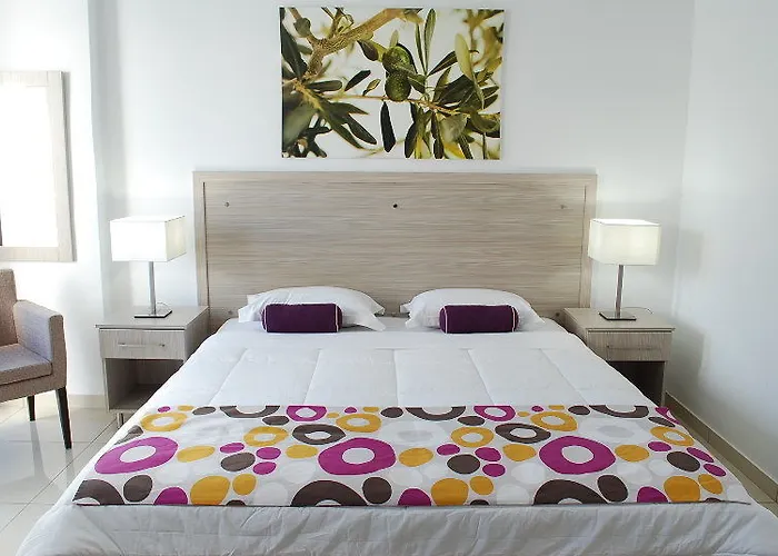 Frixos Apts 4* Βορόκλινη