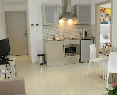 Frixos Apts Voróklini