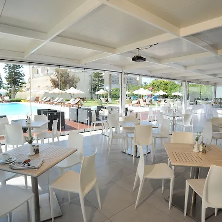 Frixos Apts Βορόκλινη