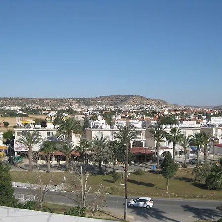 Frixos Apts Βορόκλινη