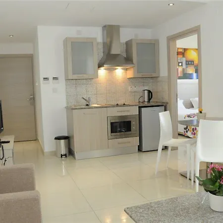 Frixos Apts Voróklini