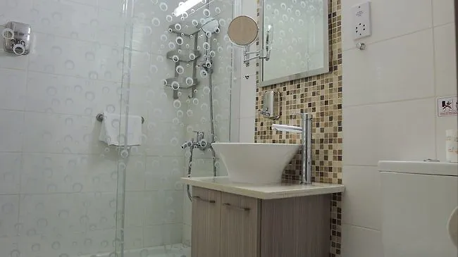 Frixos Apts Отель Вороклини