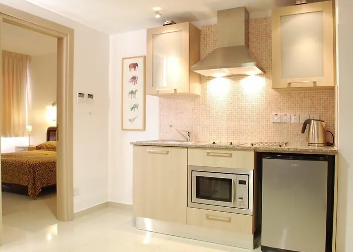 Frixos Apts Вороклини